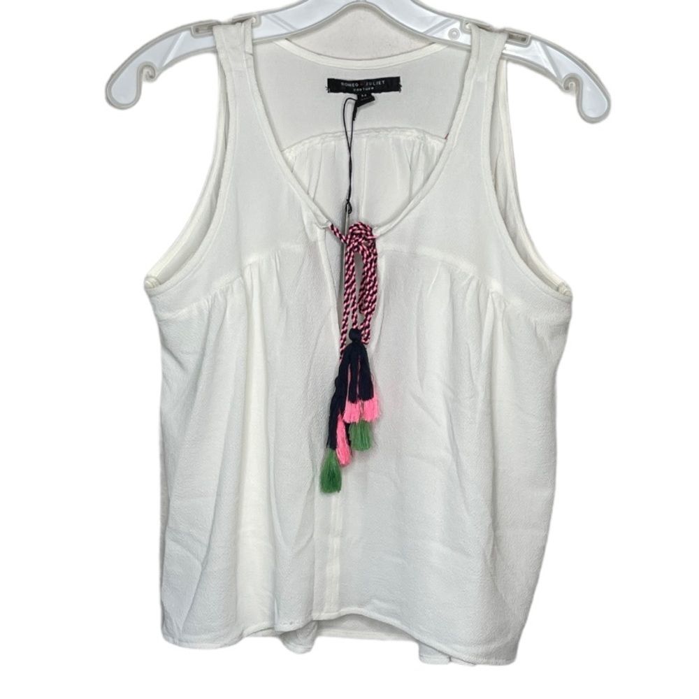 Romeo &‎ Juliet Couture Top nwt